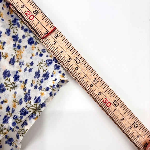 Baltic Born Emiliana Floral Maxi Dress Sz L Twist Front White Blue Yellow Flowy - Picture 13 of 13